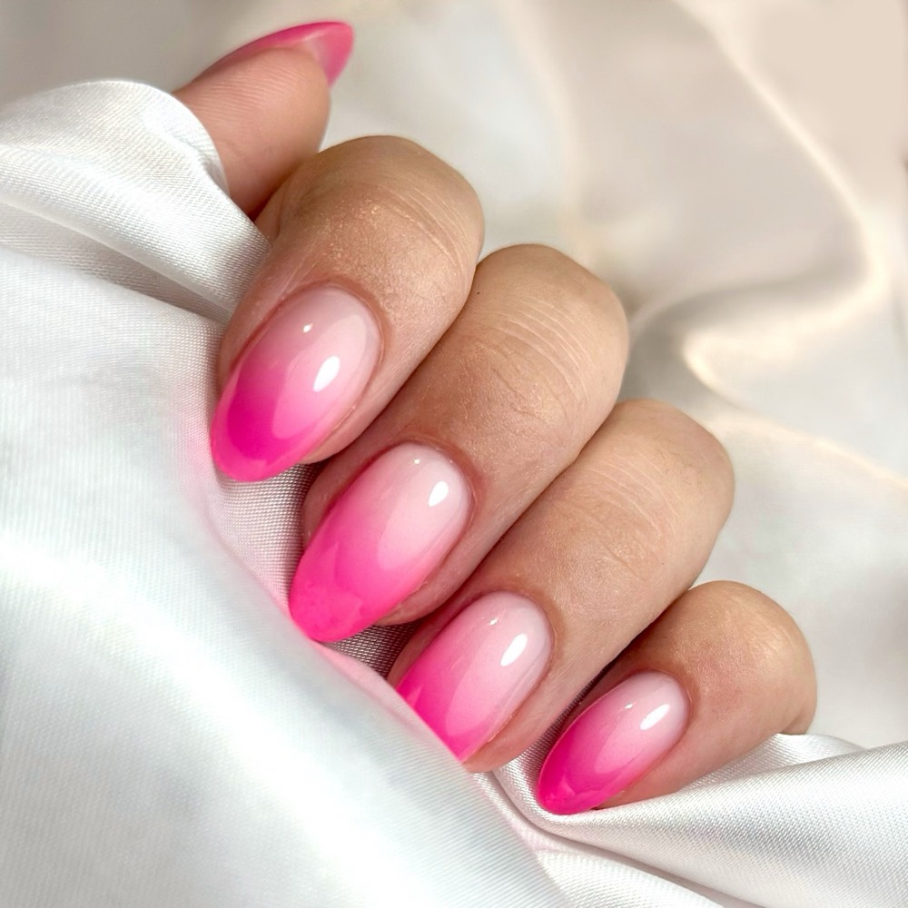 Roze ombré nagels